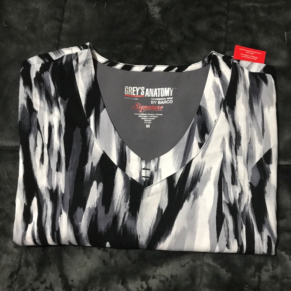 Greys Anatomy scrub top